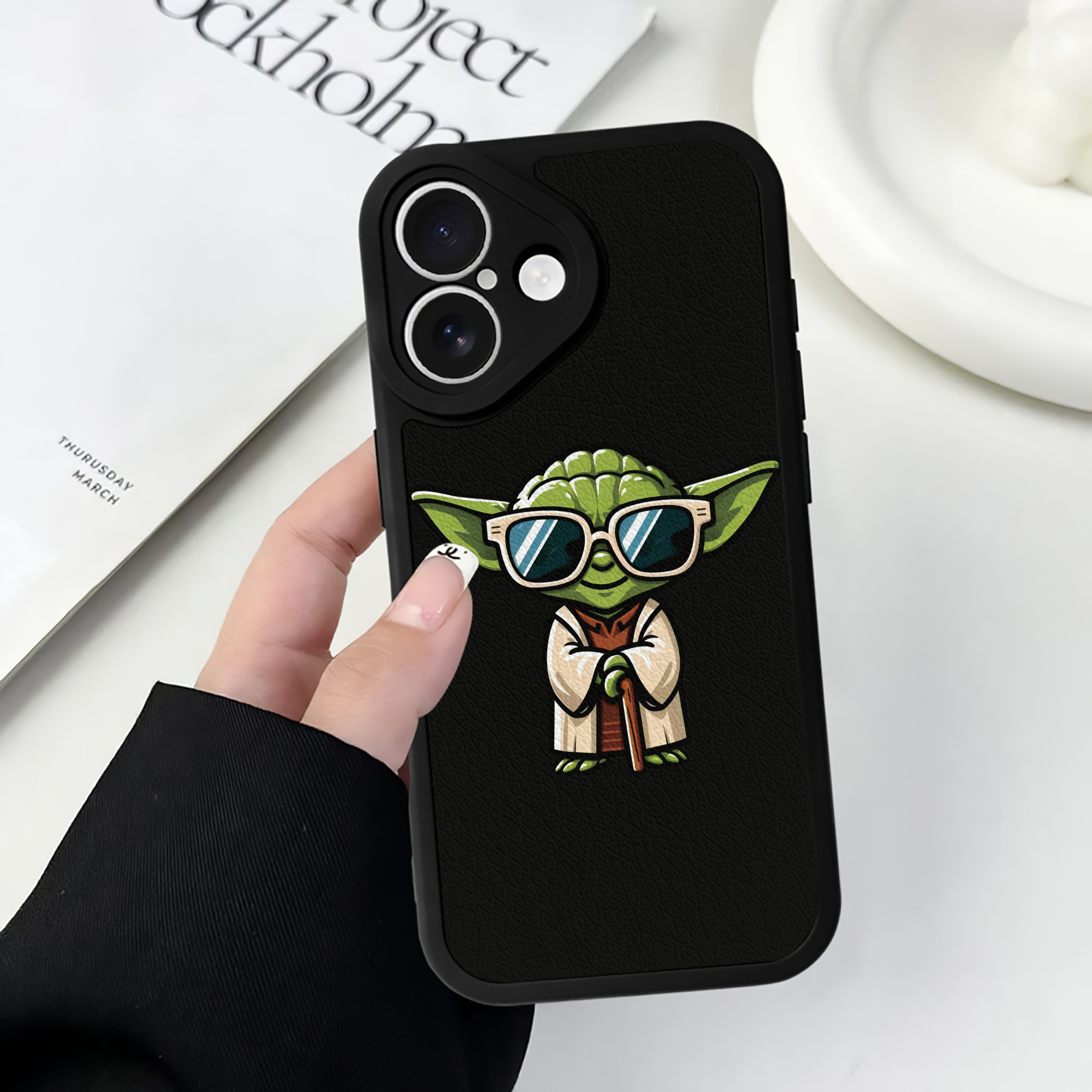 （画像用） スター・ウォーズ Star Wars 【iPhone 16シリーズ対応】シリコンスマホケース（レザー調） 材質：シリコン